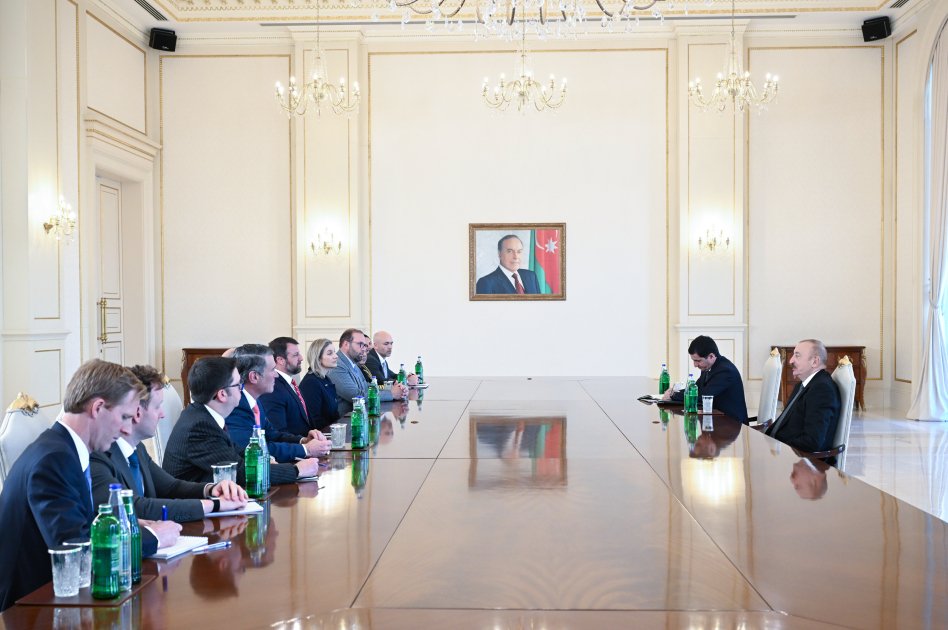President Ilham Aliyev receives U.S. delegation (PHOTO/VIDEO)