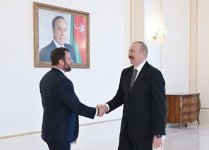 President Ilham Aliyev receives U.S. delegation (PHOTO/VIDEO)
