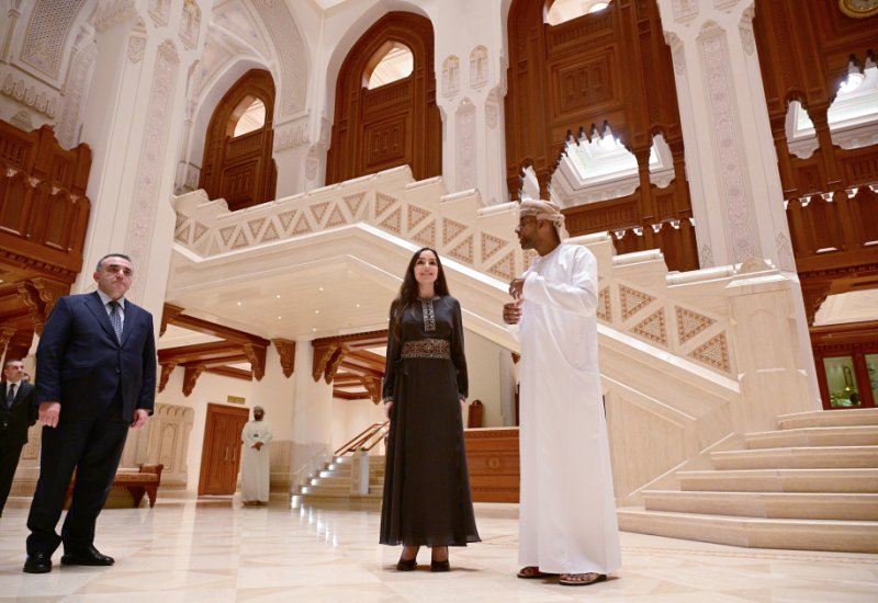 Heydar Aliyev Foundation VP Leyla Aliyeva visits Royal Opera House in Muscat (PHOTO)