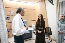 Heydar Aliyev Foundation VP Leyla Aliyeva visits Sultan Qaboos Comprehensive Cancer Care and Research Center in Muscat (PHOTO)
