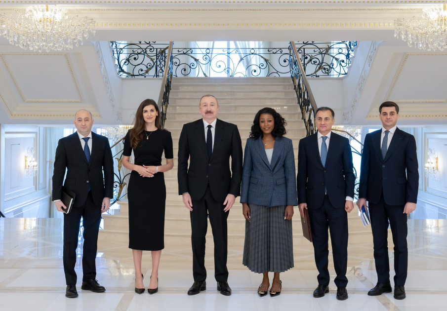 President Ilham Aliyev interviewed by local TV channels (PHOTO/VIDEO)