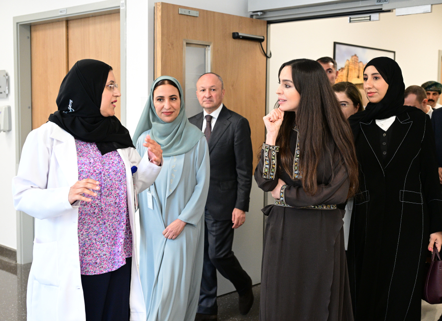 Heydar Aliyev Foundation VP Leyla Aliyeva visits Sultan Qaboos Comprehensive Cancer Care and Research Center in Muscat (PHOTO)