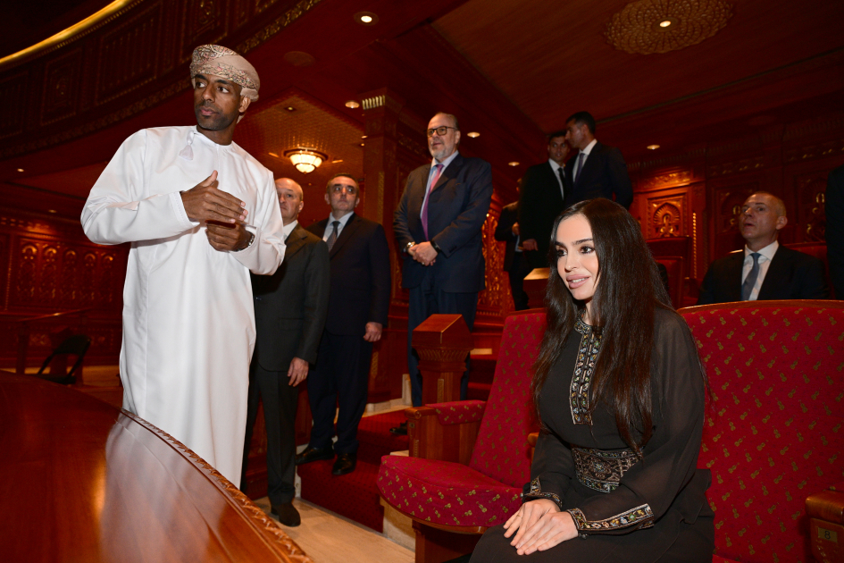 Heydar Aliyev Foundation VP Leyla Aliyeva visits Royal Opera House in Muscat (PHOTO)