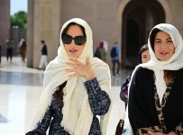 Heydar Aliyev Foundation VP Leyla Aliyeva visits Sultan Qaboos Grand Mosque in Muscat (PHOTO)