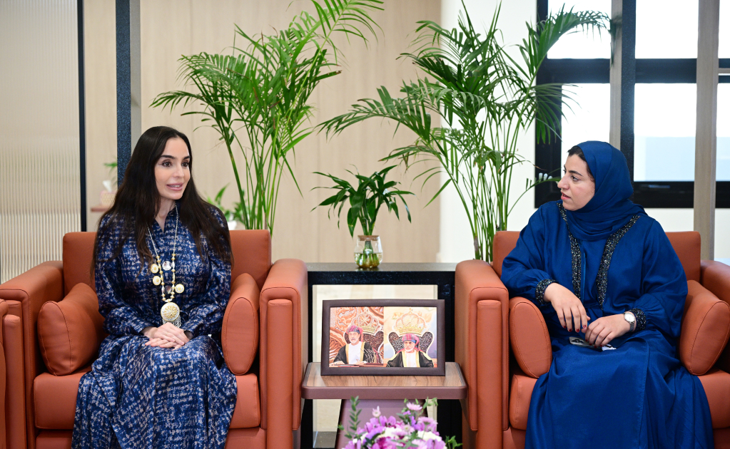 Heydar Aliyev Foundation VP Leyla Aliyeva meets with Chairperson of Small and Medium Enterprises Development Authority of Oman in Muscat (PHOTO)
