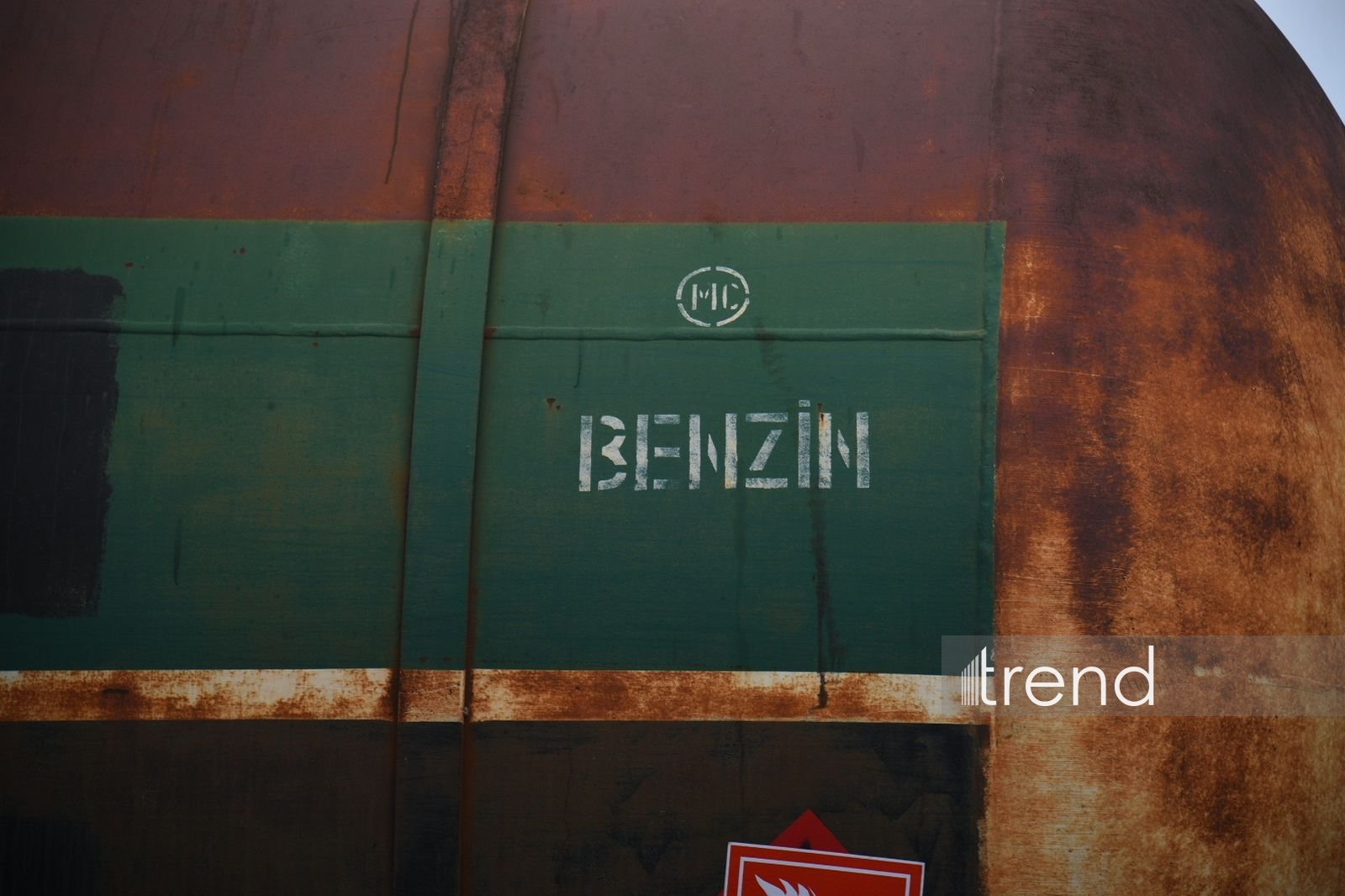 Azerbaijan dispatches next batch of petroleum products to Armenia (PHOTO/VIDEO)