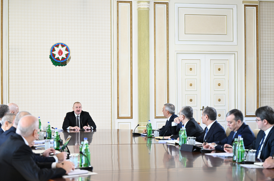 President Ilham Aliyev chairs meeting on State Program for Improvement of Water Supply, Wastewater, and Stormwater Systems in Baku and Absheron peninsula (PHOTO/VIDEO)