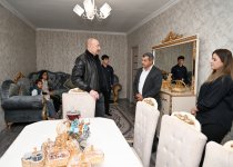 President Ilham Aliyev familiarizes himself with reconstruction work in Ashaghi Oratagh village, Aghdara district (PHOTO)