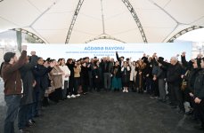 President Ilham Aliyev meets with residents of villages Asaghi Oratagh, Chilidran, Heyvali, and Chapar in Aghdara district (PHOTO)