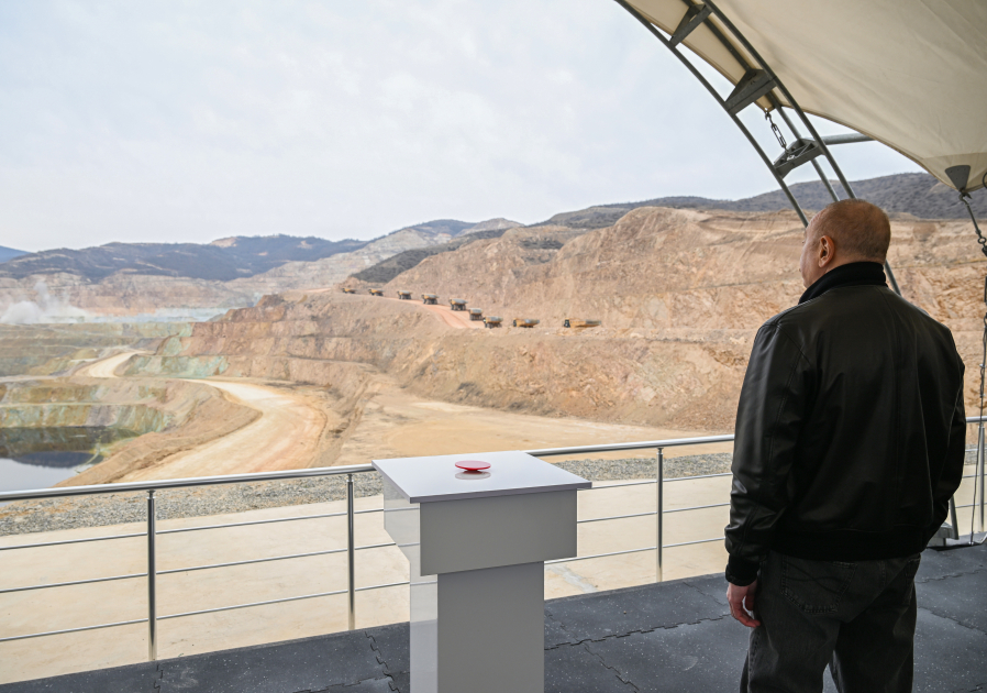 President Ilham Aliyev inspects “Damirli” Ore Processing Complex in Janyataq village, Aghdara (PHOTO)