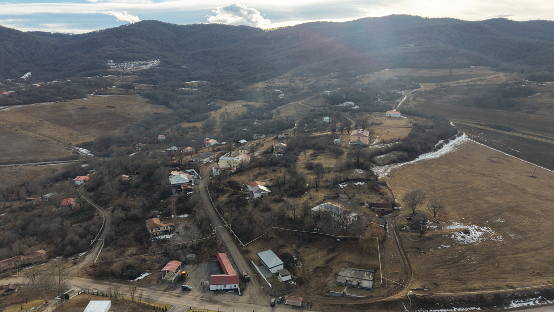 President Ilham Aliyev inspects reconstruction progress in Childiran village, Aghdara district (PHOTO/VIDEO)