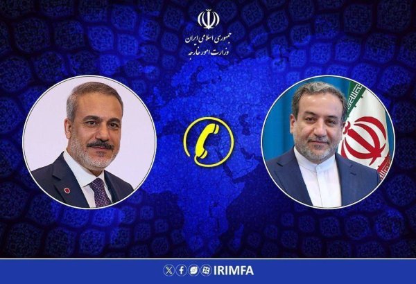 Iranian and Turkish foreign ministers exchange views on regional issues