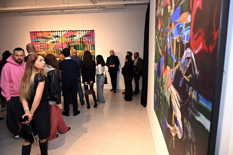 Contemporary art exhibition “Geyzer” opens at Museum of Modern Art (PHOTO)