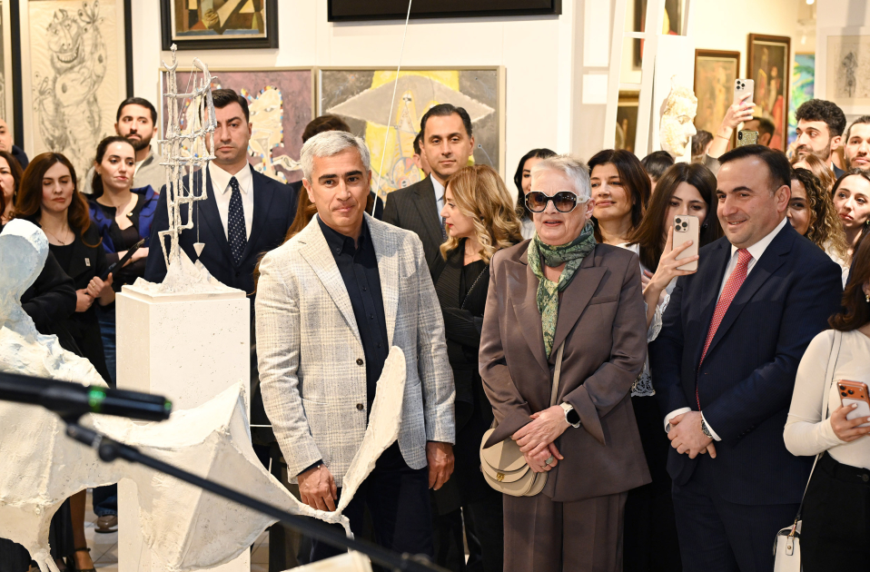 Contemporary art exhibition “Geyzer” opens at Museum of Modern Art (PHOTO)