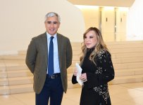 World-renowned American sculptor Carole Feuerman’s exhibition “Reborn into the Water” opens at Heydar Aliyev Center (PHOTO)