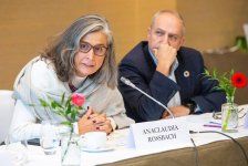 WUF13 Coordinator shares Azerbaijan's experience in global housing crisis solution (PHOTO)