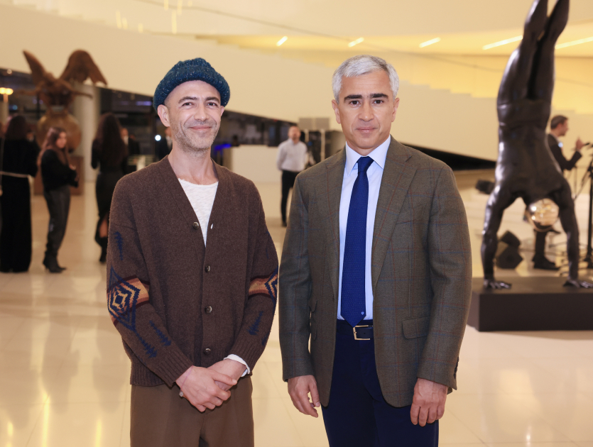 World-renowned American sculptor Carole Feuerman’s exhibition “Reborn into the Water” opens at Heydar Aliyev Center (PHOTO)