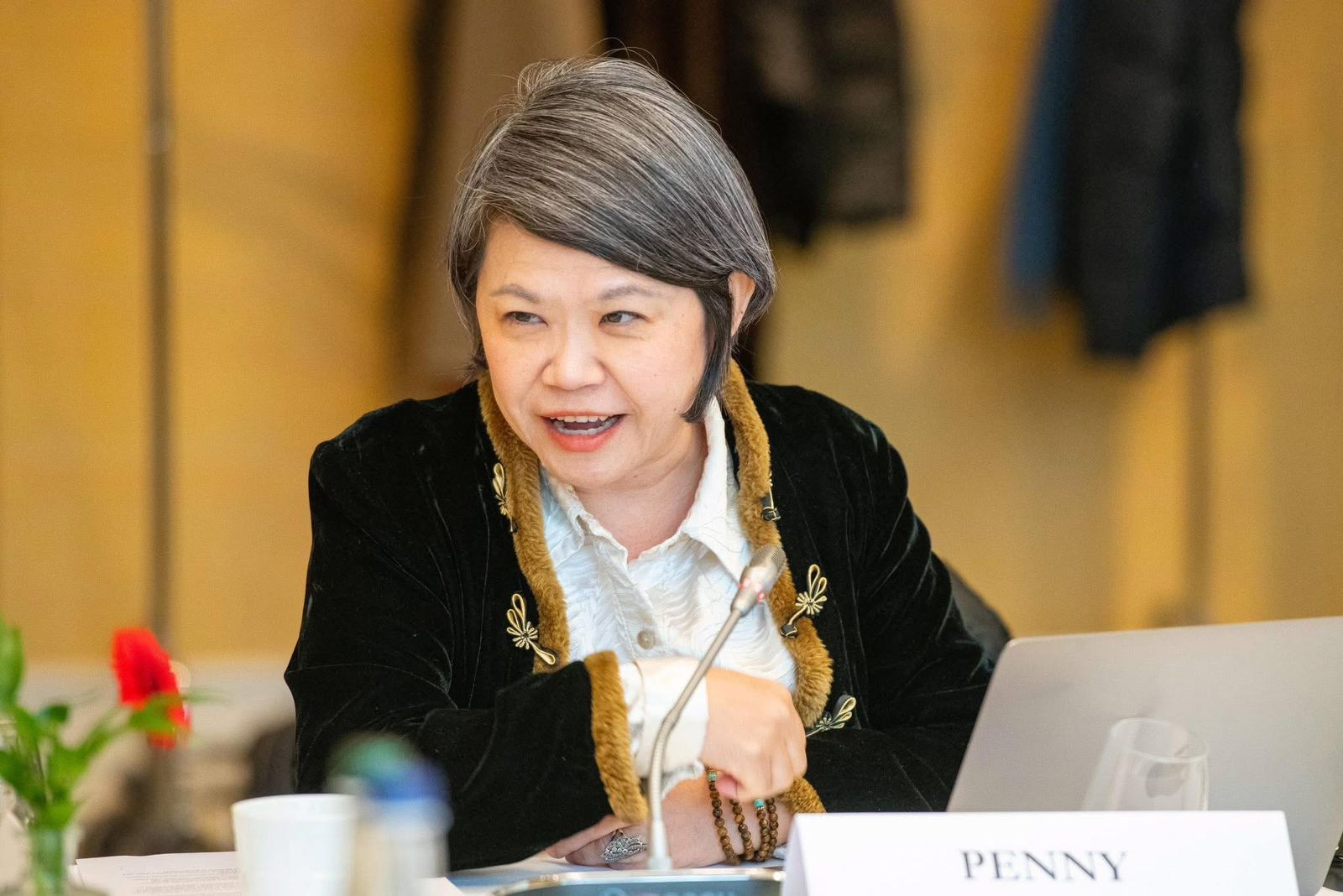 WUF13 Coordinator shares Azerbaijan's experience in global housing crisis solution (PHOTO)