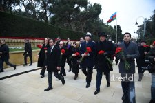 Diplomatic corps reps pay tribute to martyrs in Azerbaijan's Baku (PHOTO)
