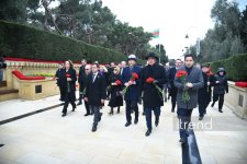 Diplomatic corps reps pay tribute to martyrs in Azerbaijan's Baku (PHOTO)