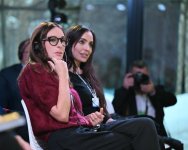 President Ilham Aliyev participates in panel session on “Defining Eurasia's Economic Identity” in Davos (PHOTO/VIDEO)