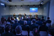President Ilham Aliyev participates in panel session on “Defining Eurasia's Economic Identity” in Davos (PHOTO/VIDEO)