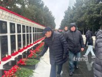 Azerbaijani people honor memory of victims of 20 January tragedy (PHOTO)
