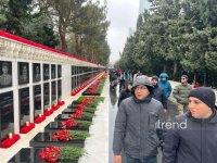 Azerbaijani people honor memory of victims of 20 January tragedy (PHOTO)