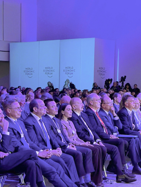 President Ilham Aliyev participates in panel session as part of World Economic Forum (PHOTO/VIDEO)