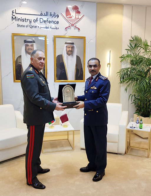 Azerbaijan and Qatar brainstorm military cooperation issues (PHOTO)