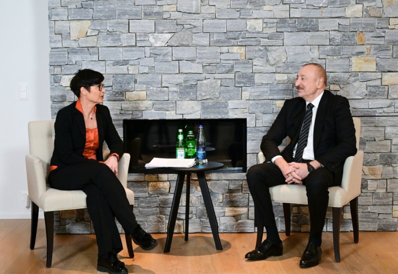 President Ilham Aliyev meets with European Commissioner for Enlargement Marta Kos in Davos (PHOTO/VIDEO)