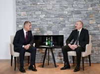 President Ilham Aliyev meets with Prime Minister of Czech Republic in Davos (PHOTO/VIDEO)