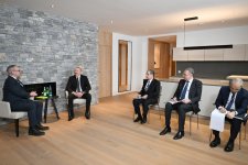 President Ilham Aliyev meets with President of Dell Technologies for Europe, Middle East, and Africa in Davos (PHOTO)