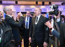 President Ilham Aliyev participates in panel session as part of World Economic Forum (PHOTO/VIDEO)