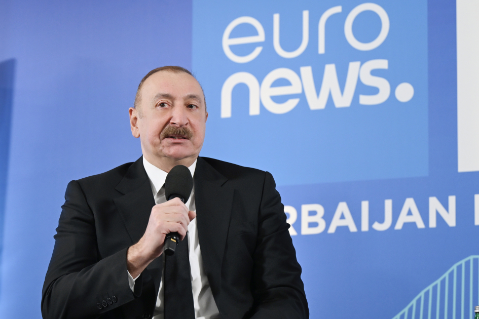 President Ilham Aliyev attends “Azerbaijan Executive Breakfast” event in Davos (PHOTO)