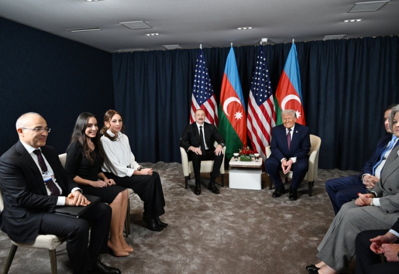 President Ilham Aliyev and President Donald Trump held meeting in Davos (PHOTO)