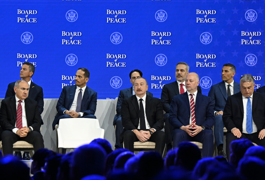 President Ilham Aliyev attended signing ceremony of Board of Peace Charter in Davos (PHOTO)