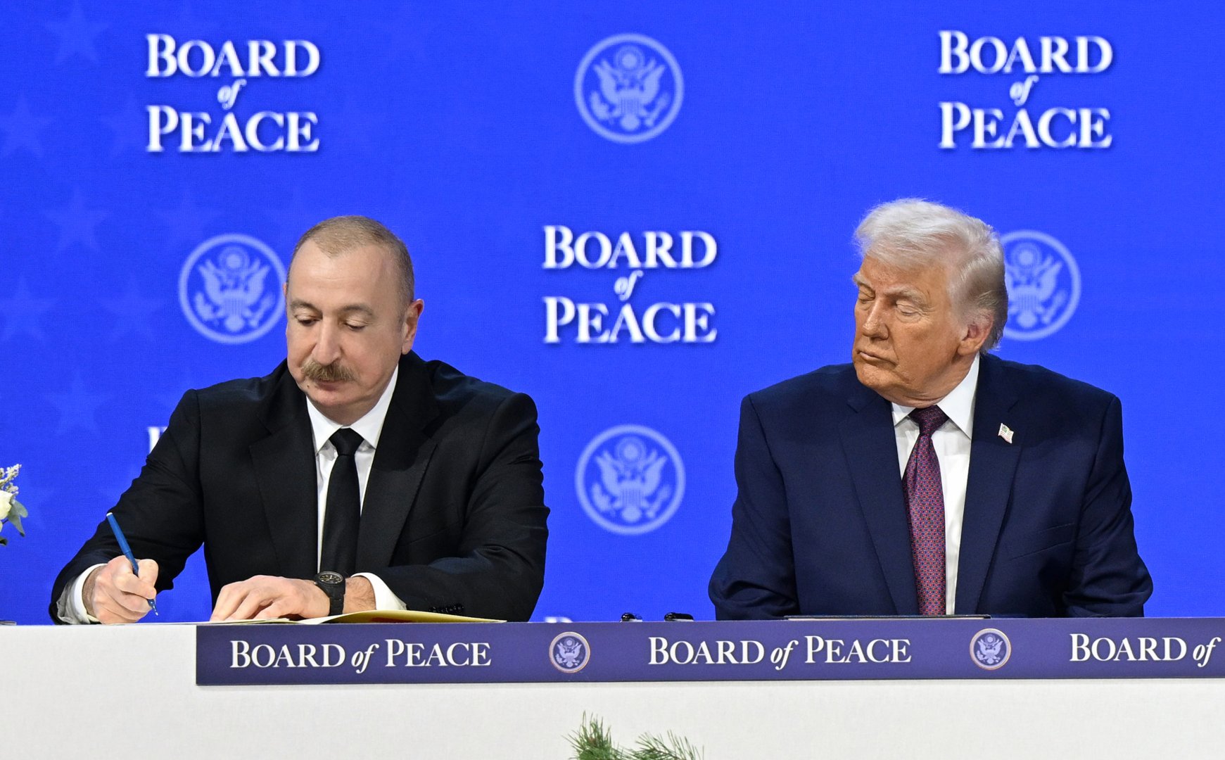 President Ilham Aliyev attended signing ceremony of Board of Peace Charter in Davos (PHOTO)