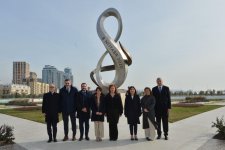 Speaker of Spanish Congress of Deputies visits Victory Park in Azerbaijan's Baku (PHOTO)
