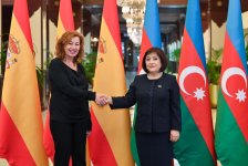 Azerbaijani Parliament Speaker meets with Speaker of Spanish Congress of Deputies (PHOTO)