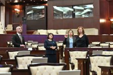 Azerbaijani Parliament Speaker meets with Speaker of Spanish Congress of Deputies (PHOTO)