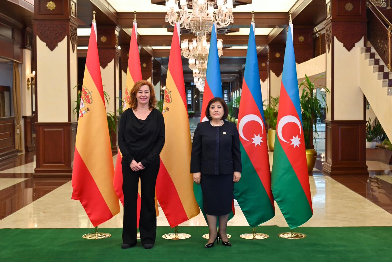 Azerbaijani Parliament Speaker meets with Speaker of Spanish Congress of Deputies (PHOTO)