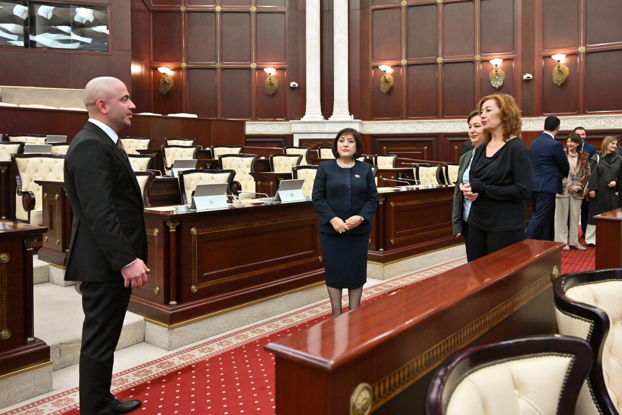 Azerbaijani Parliament Speaker meets with Speaker of Spanish Congress of Deputies (PHOTO)