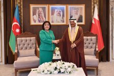 Speaker of Azerbaijani Parliament Sahiba Gafarova meets with Chairman of Consultative Council of Kingdom of Bahrain Ali bin Saleh Al Saleh (PHOTO)