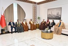 Speaker of Azerbaijani Parliament meets with Chairman of Bahrain’s Council of Representatives (PHOTO)