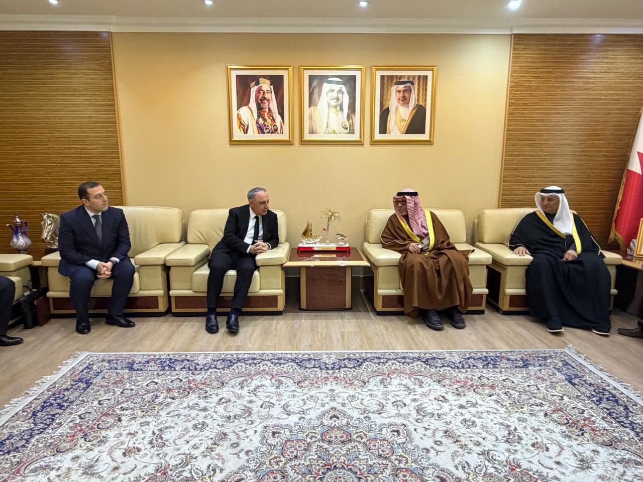 Azerbaijan, Bahrain discuss legal cooperation frameworks (PHOTO)
