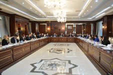 Azerbaijan’s Parliamentary Committee reviews new law on children’s rights (PHOTO)