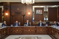 Azerbaijan’s Parliamentary Committee reviews new law on children’s rights (PHOTO)