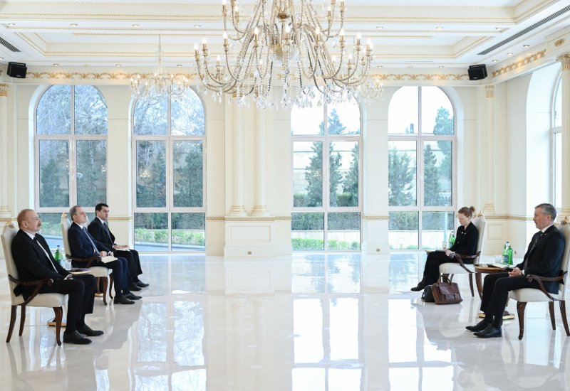 President Ilham Aliyev accepts the credentials of Norway's newly appointed ambassador (PHOTO)