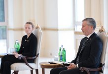 President Ilham Aliyev accepts credentials of Norway's newly appointed ambassador (PHOTO)